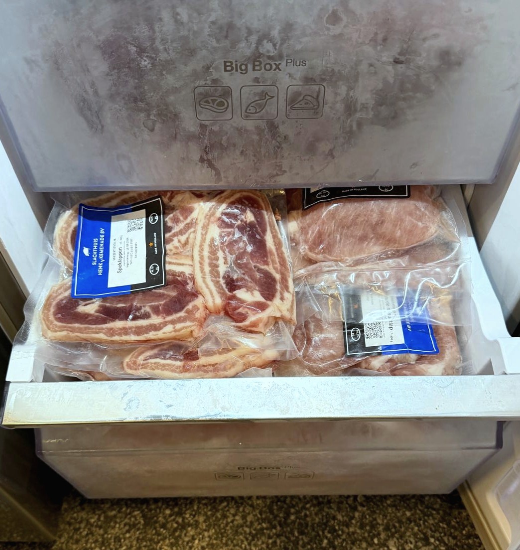 Varkensbox Voordeel in een vriezerlade